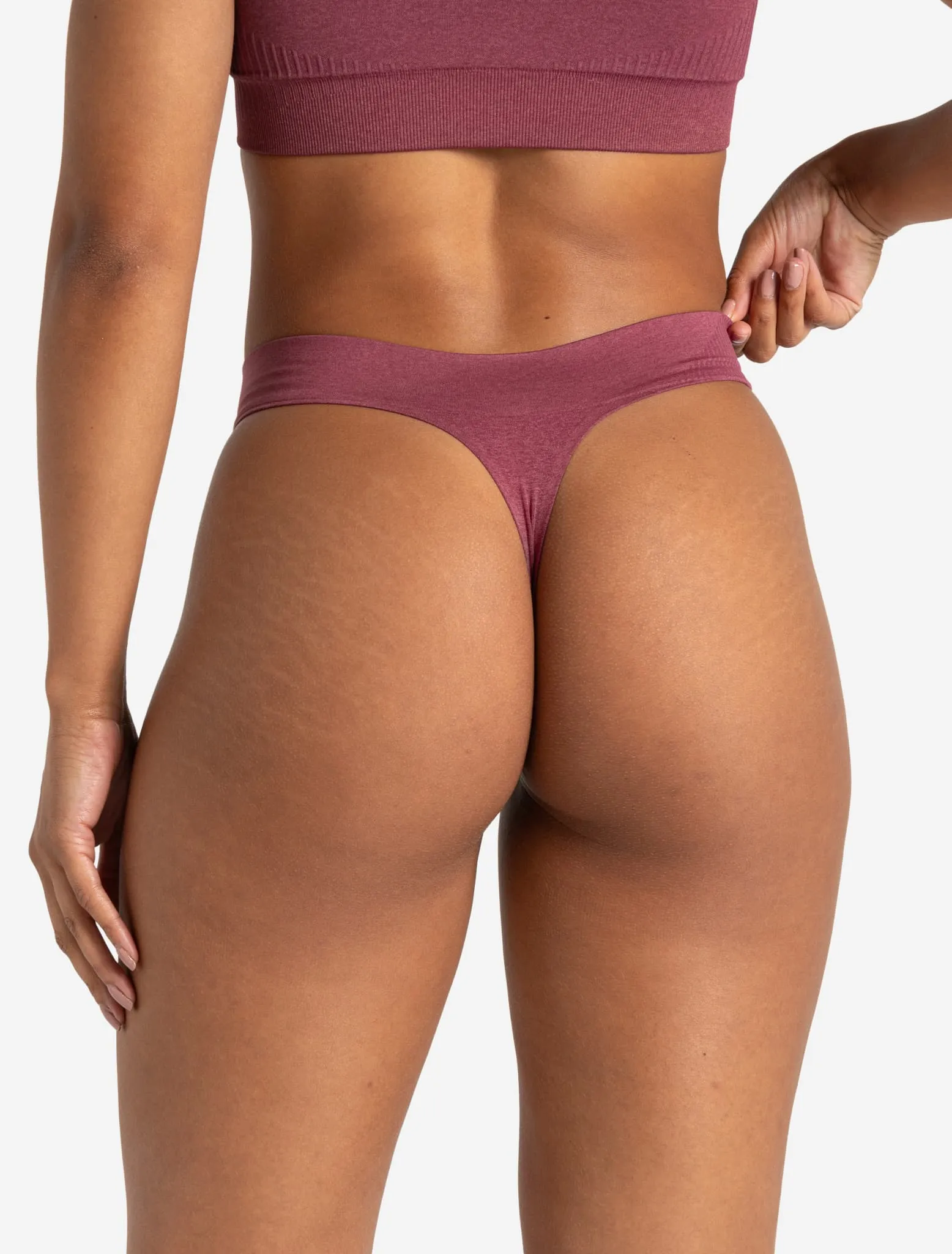 ADAPT 2.0 Seamless Thong - Magenta