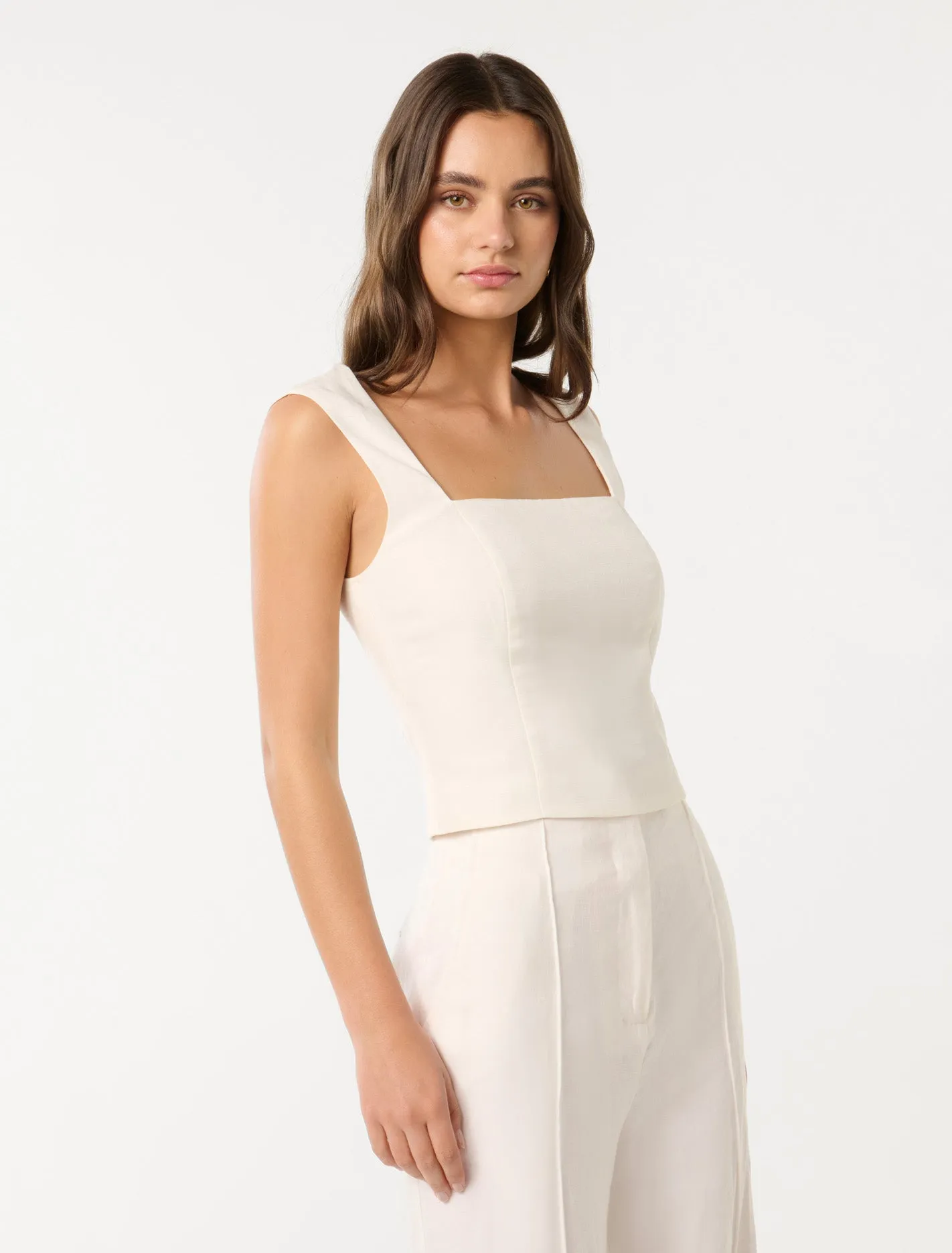 Kinsley Fitted Linen Tank Top